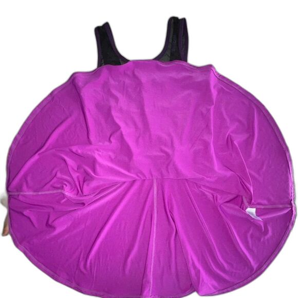 Reebok Athletic Dress Mesh Tank Sleeves, Keyhole Cutout Back Sz S - Picture 8 of 8